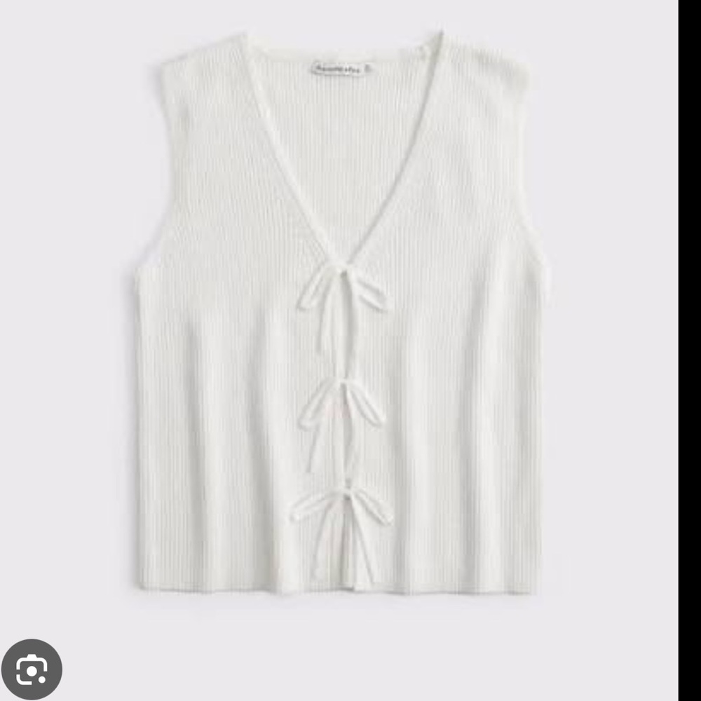 Abercrombie & Fitch White V-Neck Tie-Front Sweater NWT size M